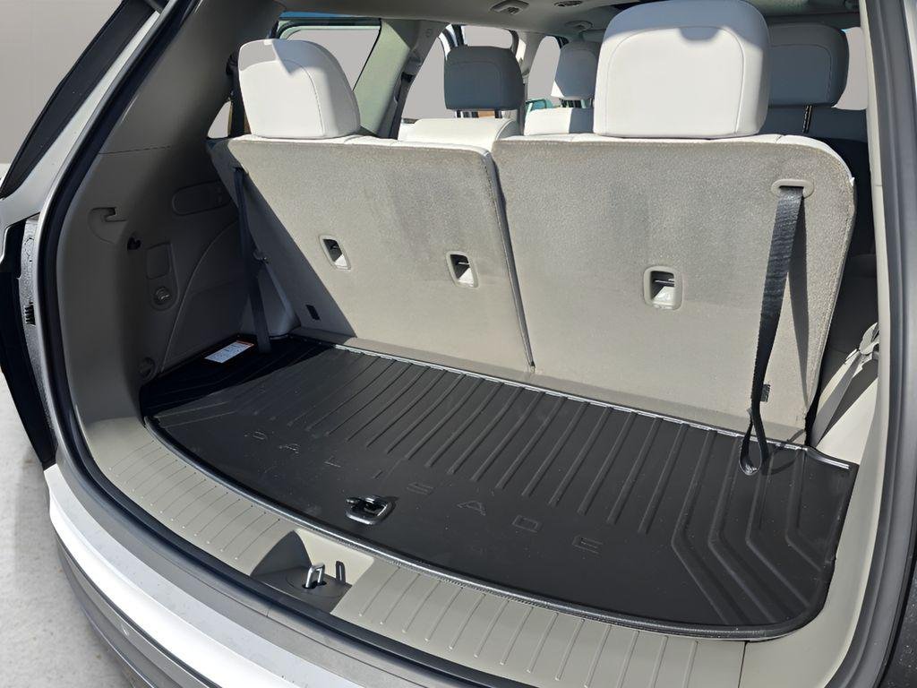 New 2026 Creamy White Pearl Hyundai SEL Premium AWD image 31
