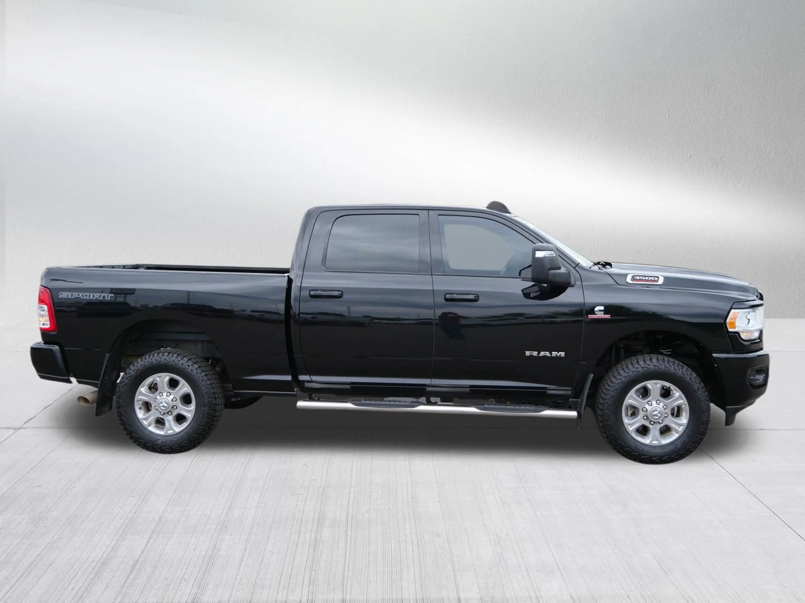 Certified Used 2023 Diamond Black Crystal Pearlcoat Ram Big Horn image 8