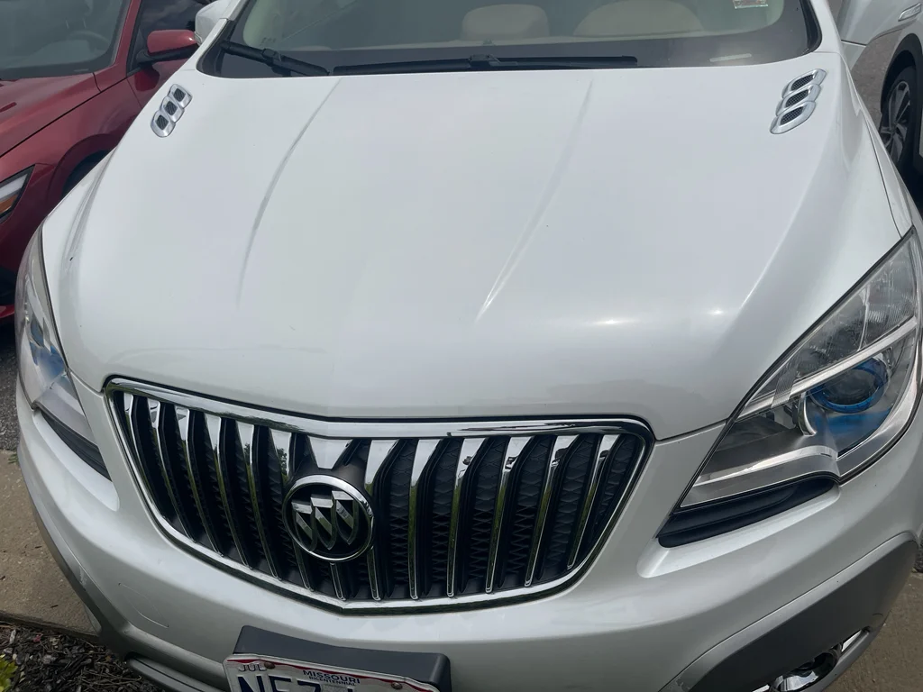 Used 2014 White Pearl Tricoat Buick Leather image 2