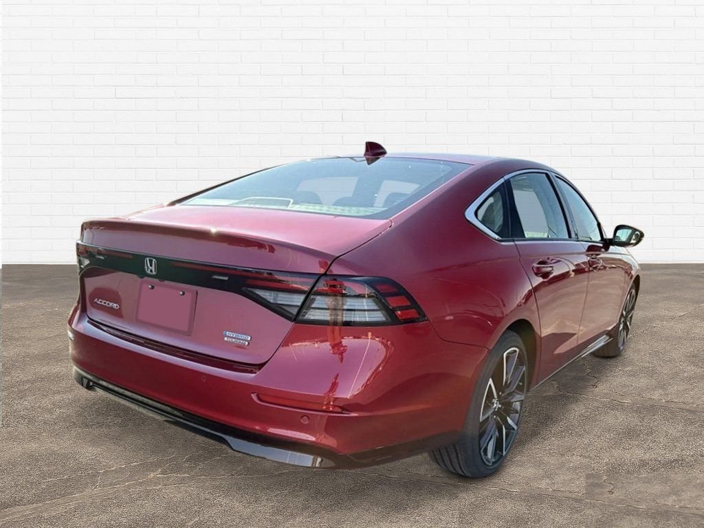 New 2026 Radiant Red Metallic Honda Touring image 6