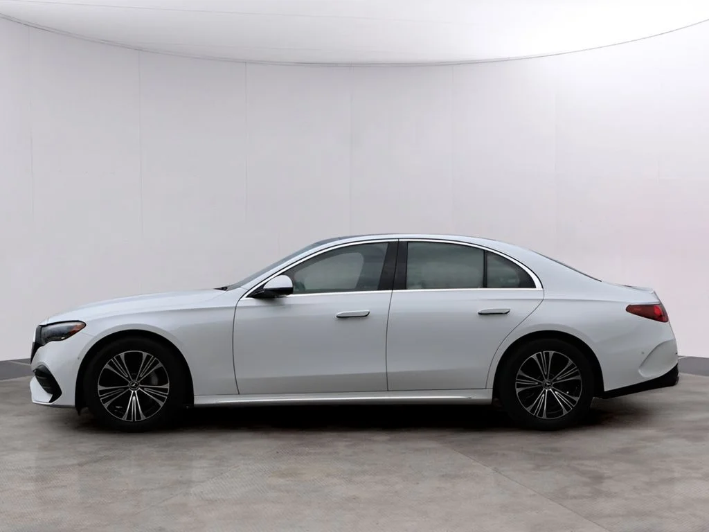 Certified Used 2026 MANUFAKTUR Moonlight White Metallic Mercedes-Benz E 350 image 4