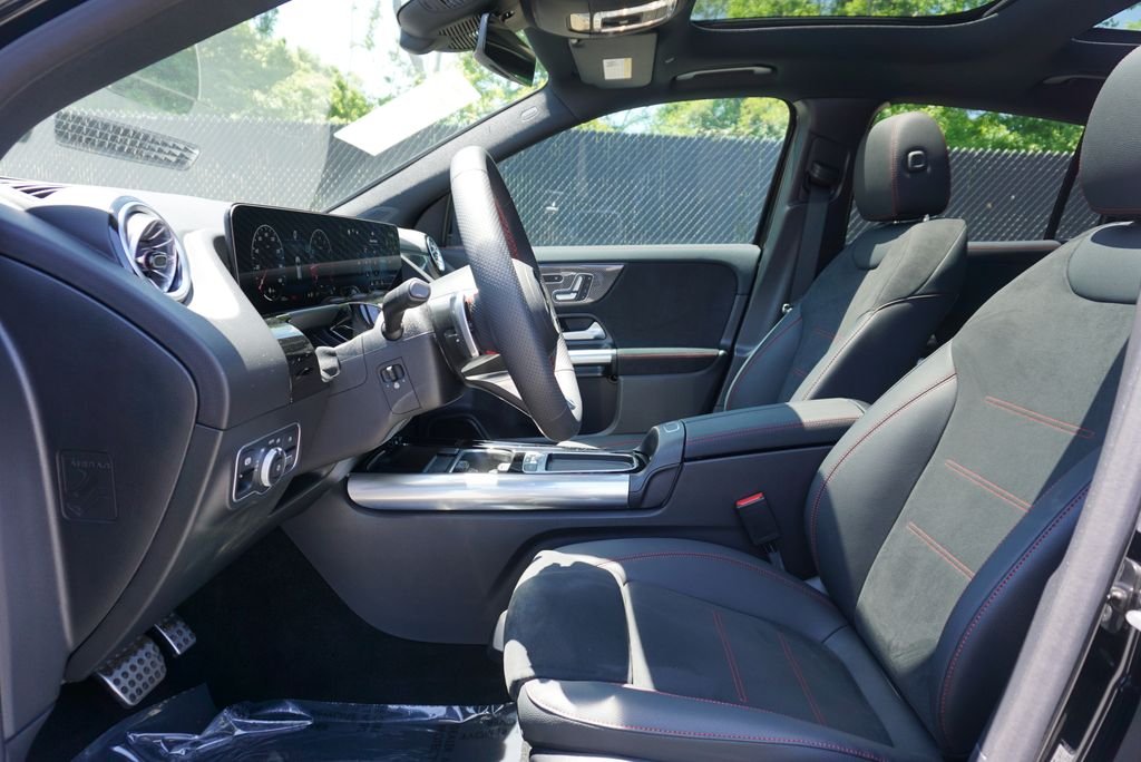Certified Used 2026  Mercedes-Benz GLA 250 image 21