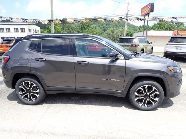 Used 2022 Gray Jeep Limited image 8