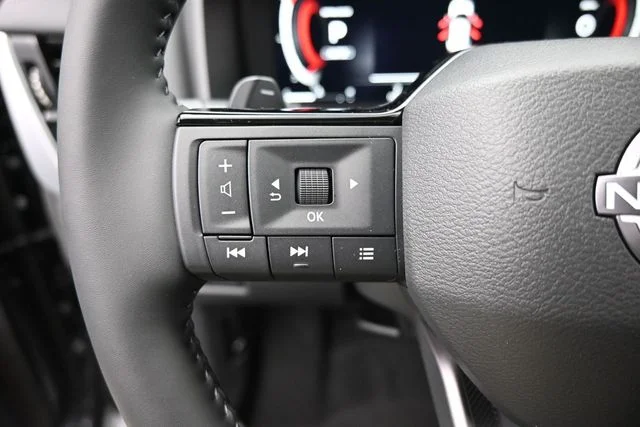 New 2026 Gray Nissan Platinum image 22