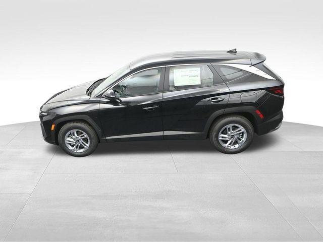 New 2026 Black Hyundai SE FWD image 24