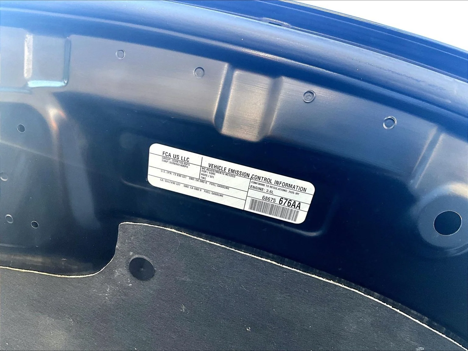 Used 2025 Black Chrysler Select image 36