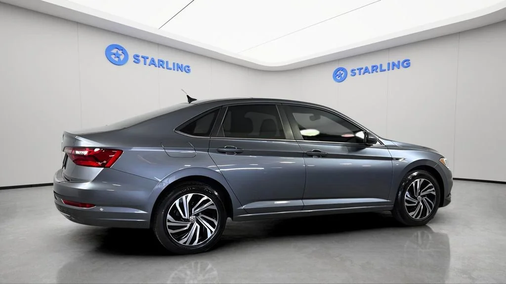 Used 2021 Gray Volkswagen 1.4T SEL image 10