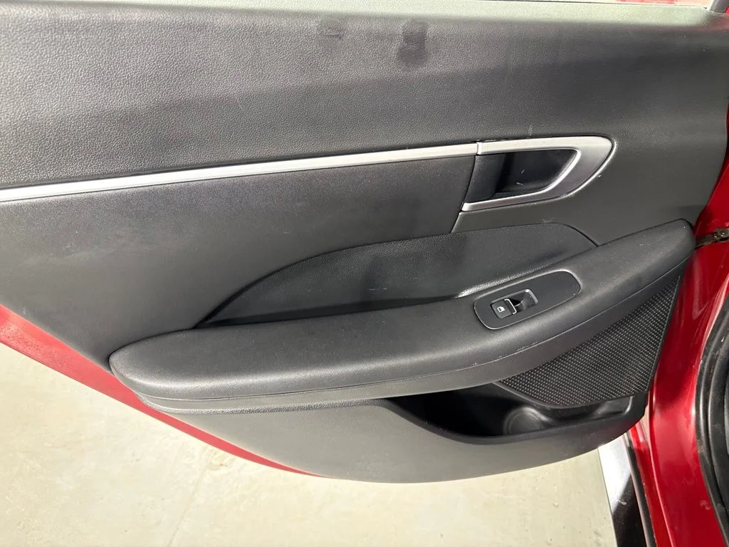 Used 2025 Red Hyundai SEL image 41