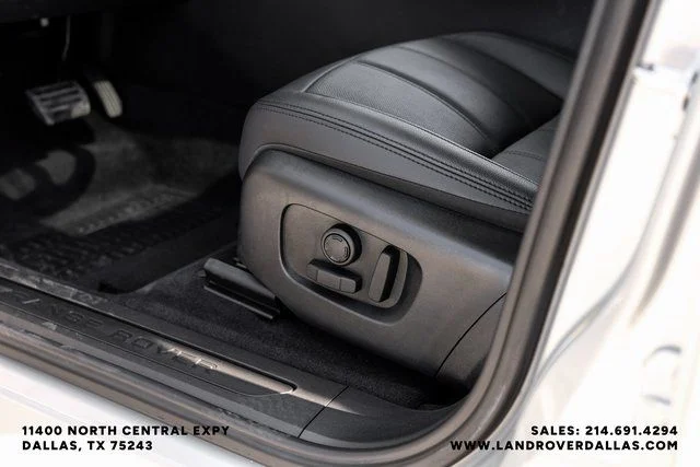Used 2025 Silver Land Rover S image 35