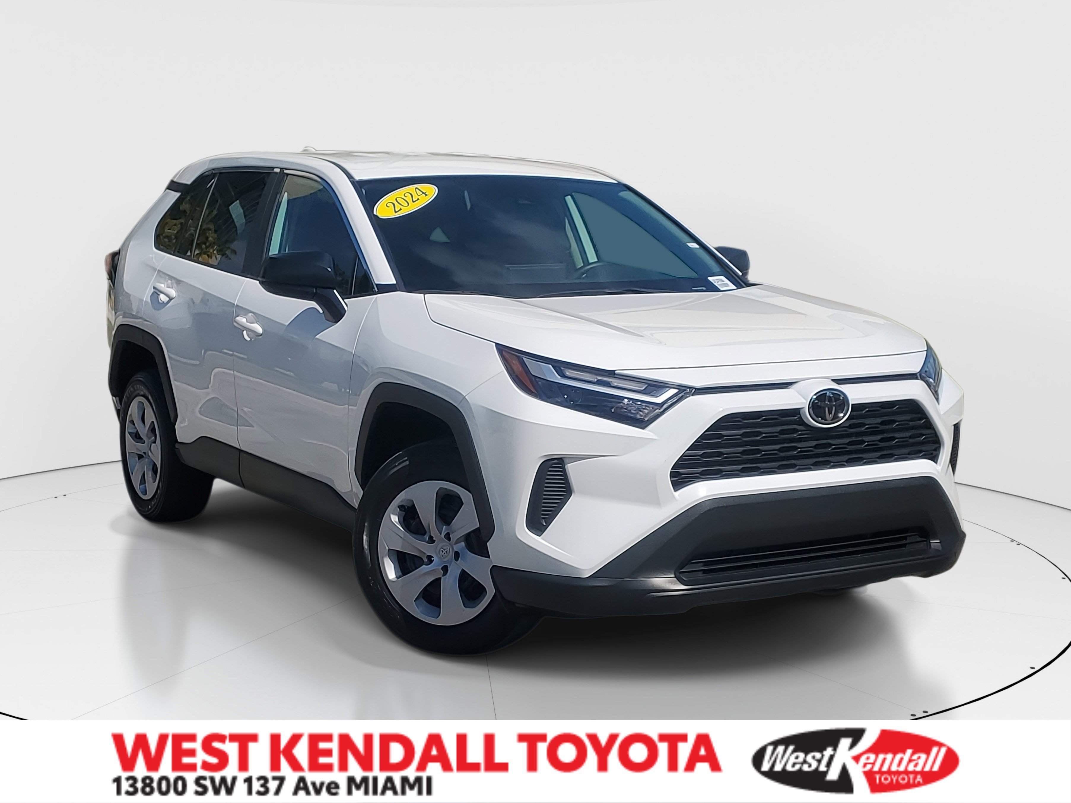2024 Toyota RAV4 LE