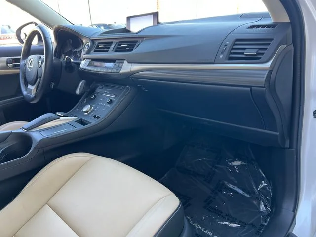 Used 2016 Eminent White Pearl Lexus  image 46