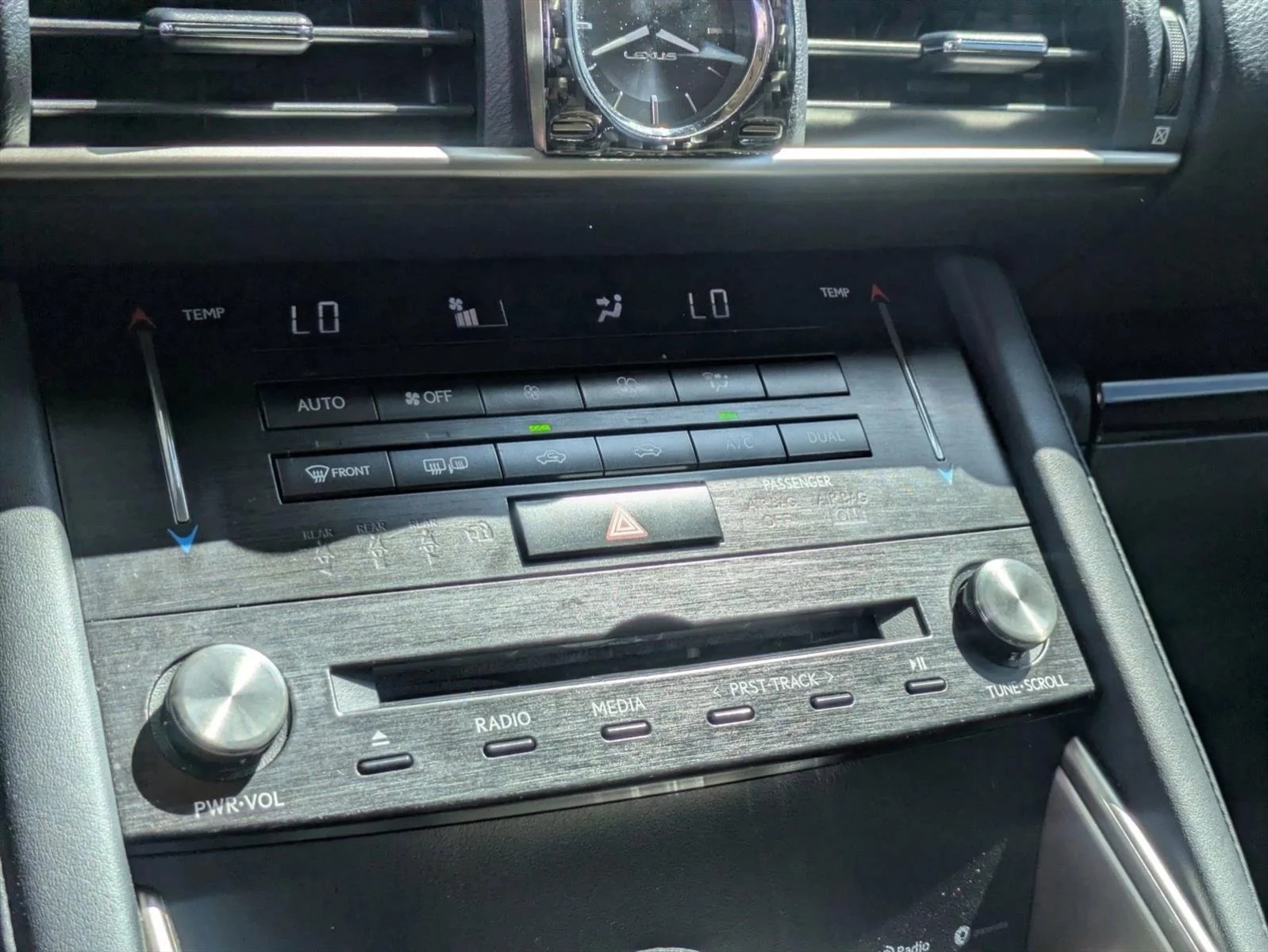 Used 2018 Eminent White Pearl Lexus IS 300 image 7