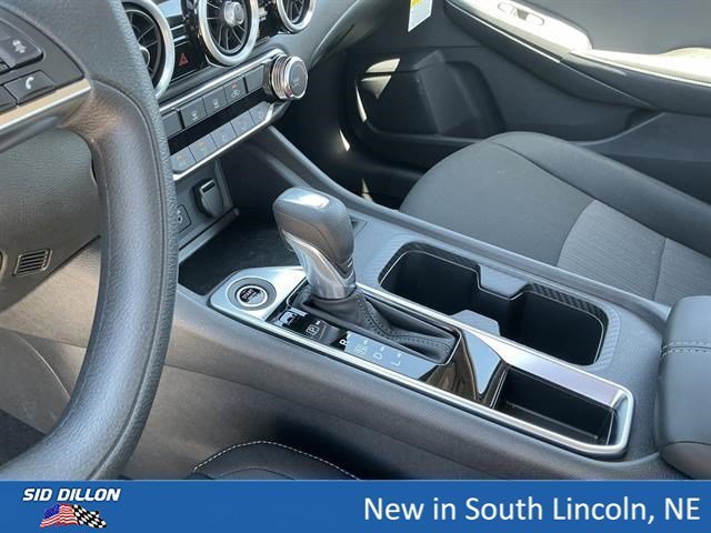 2025 Nissan Sentra SV - Photo 8