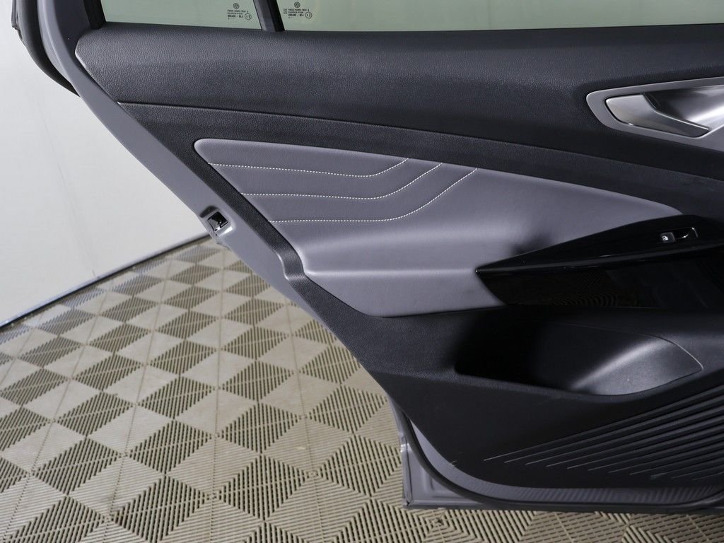 Used 2023 Gray Volkswagen Pro S image 24