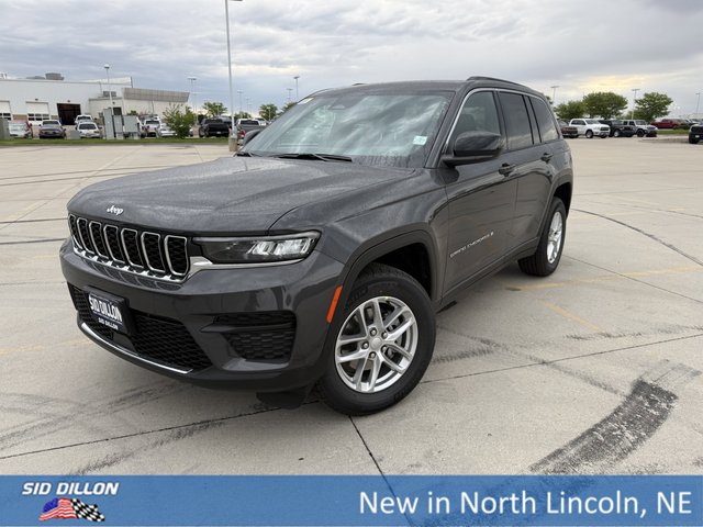 2026 Jeep Grand Cherokee Laredo