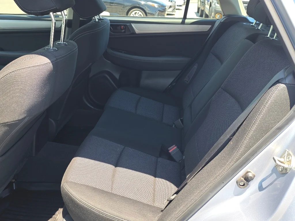 Used 2019 Ice Silver Metallic Subaru 2.5i image 29