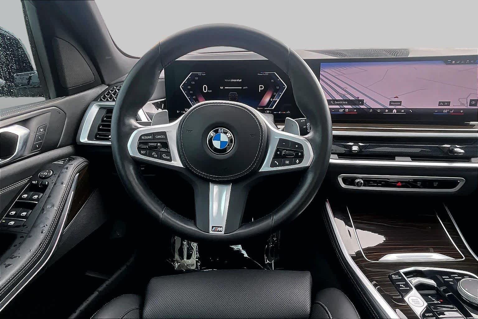 Used 2024 Manhattan Green Metallic BMW sDrive40i image 6