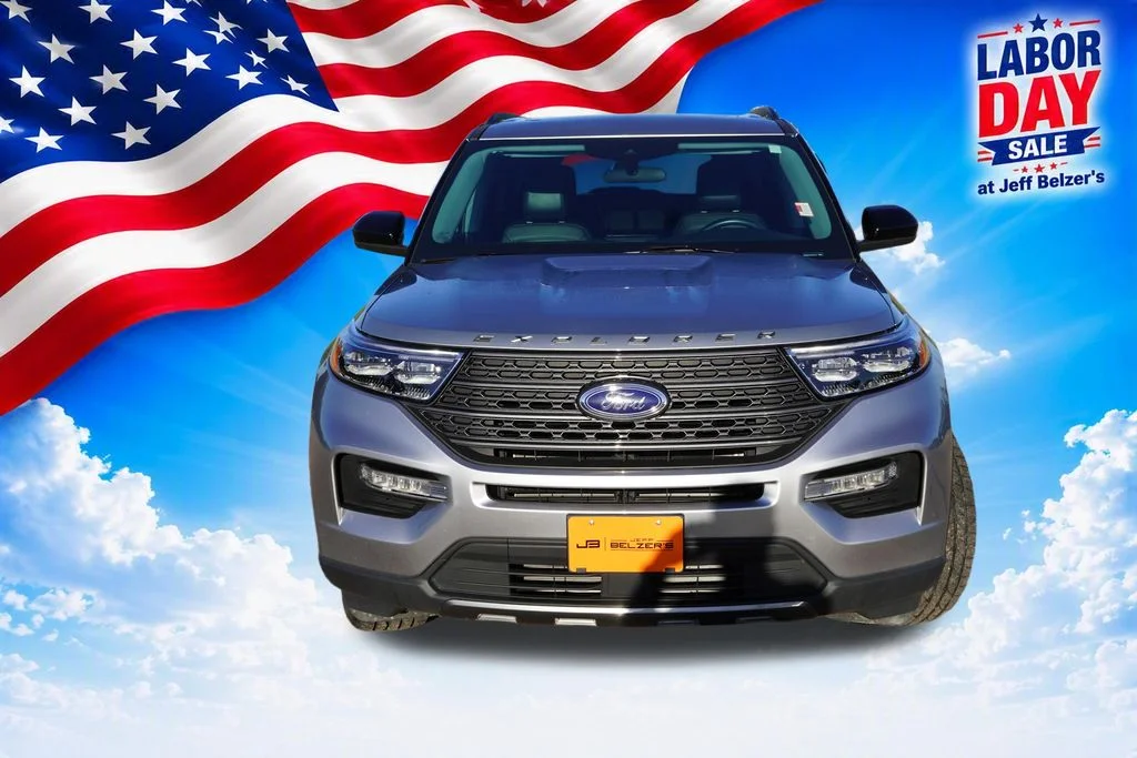 Certified Used 2023 Iconic Silver Metallic Ford XLT image 12