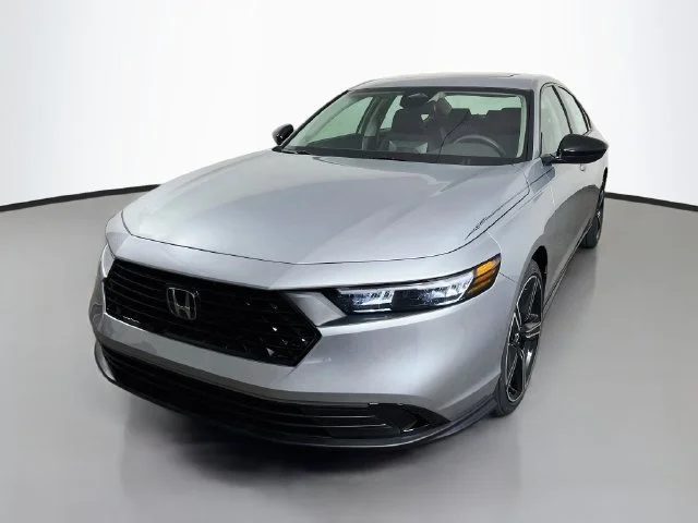 New 2026 Solar Silver Metallic Honda SE image 3
