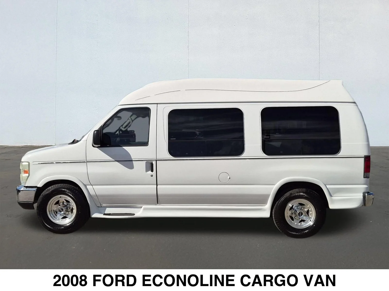 Used 2008 White Ford  image 8