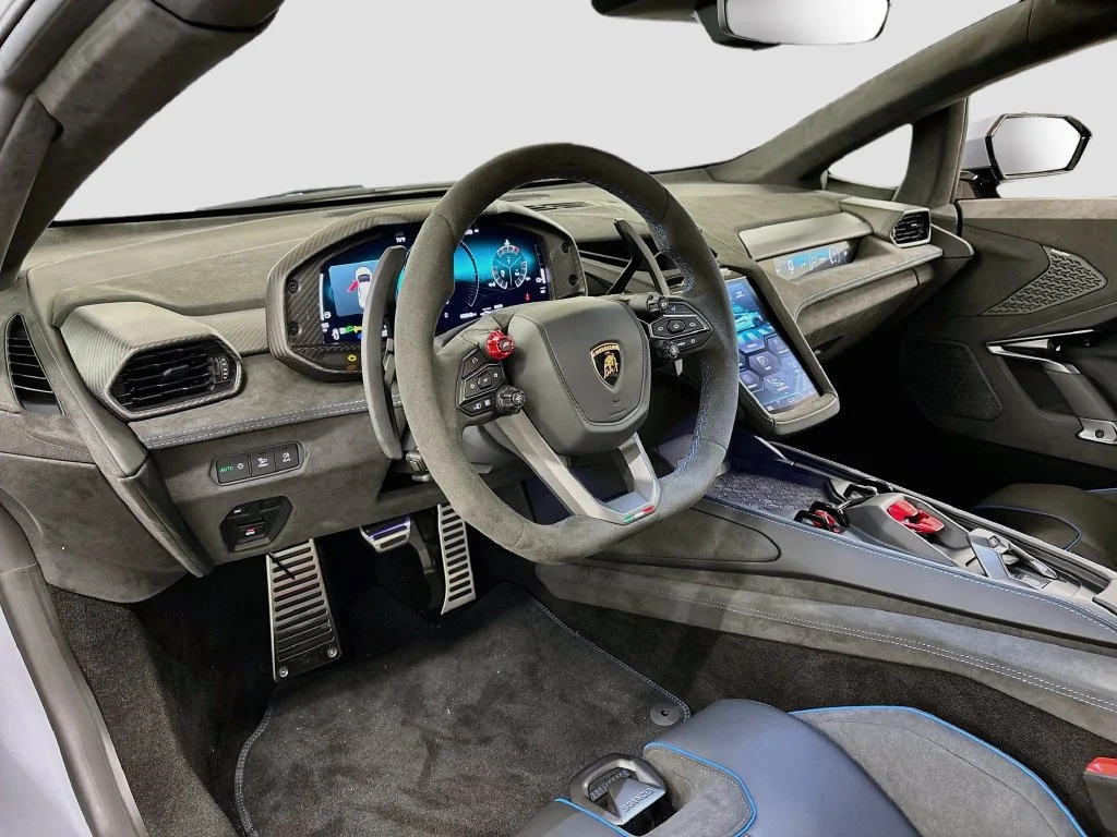 New 2026 Silver Lamborghini  image 9