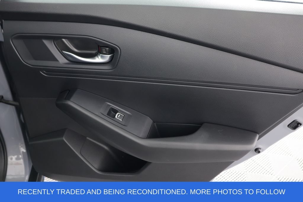 Used 2025 Gray Honda SE image 27