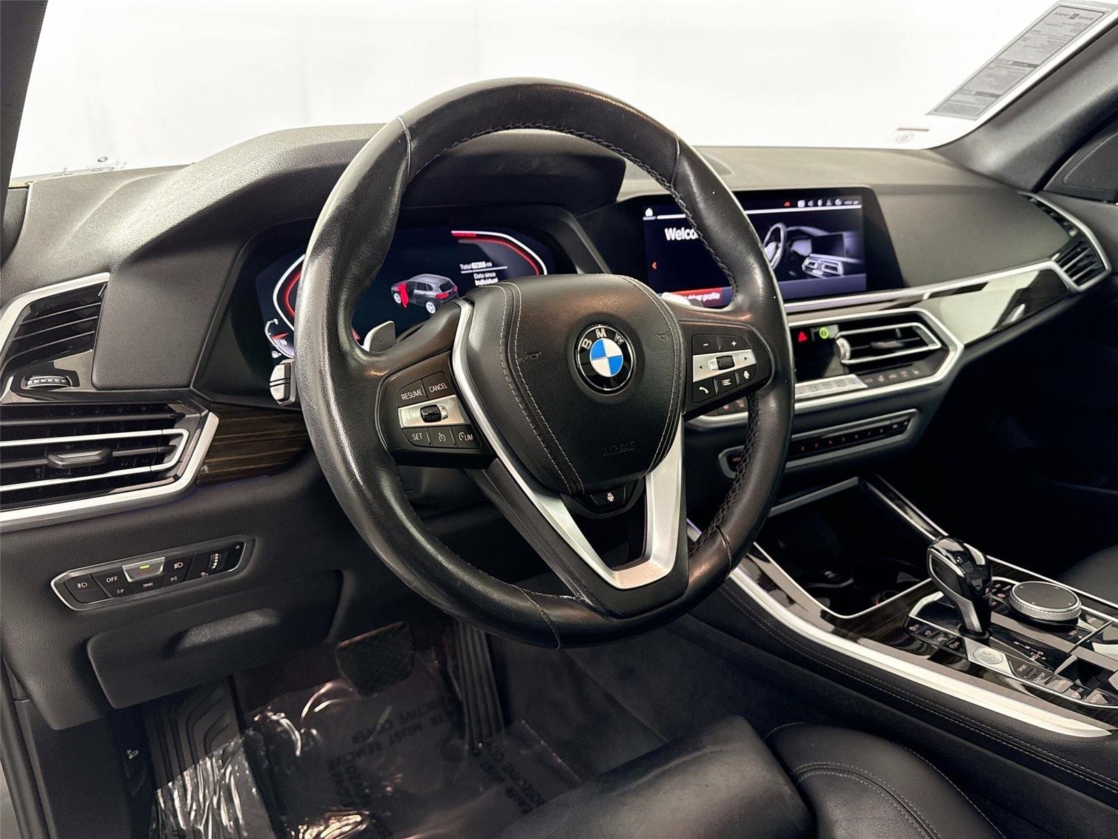 Used 2019 Black Sapphire Metallic BMW xDrive40i image 4