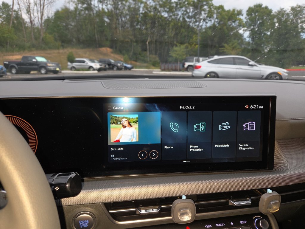 Certified Used 2025 Black Hyundai SEL image 13