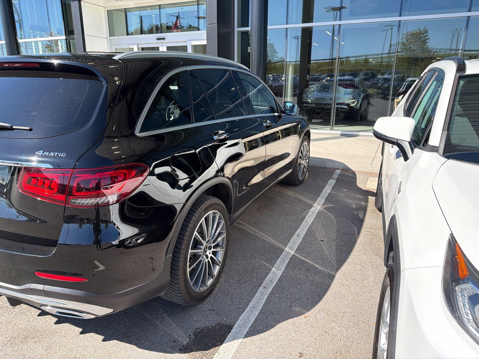 Used 2020 Black Mercedes-Benz GLC 300 image 6