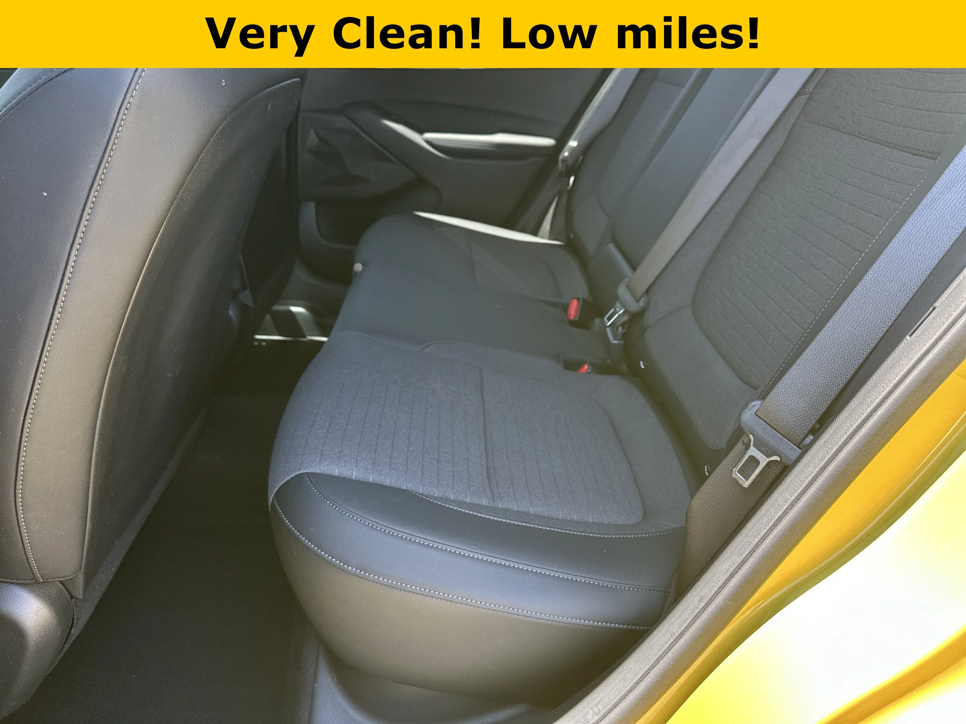 Used 2023 Starbright Yellow/Black Roof Kia Nightfall image 24