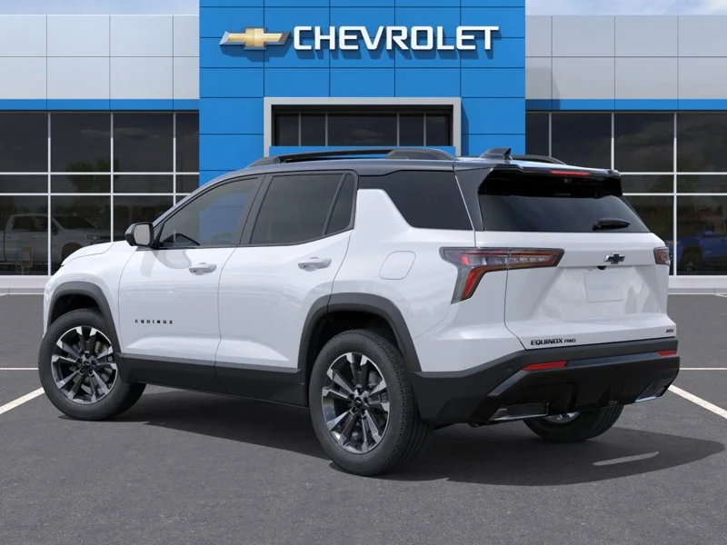 New 2027 White Chevrolet AWD 4dr RS image 3
