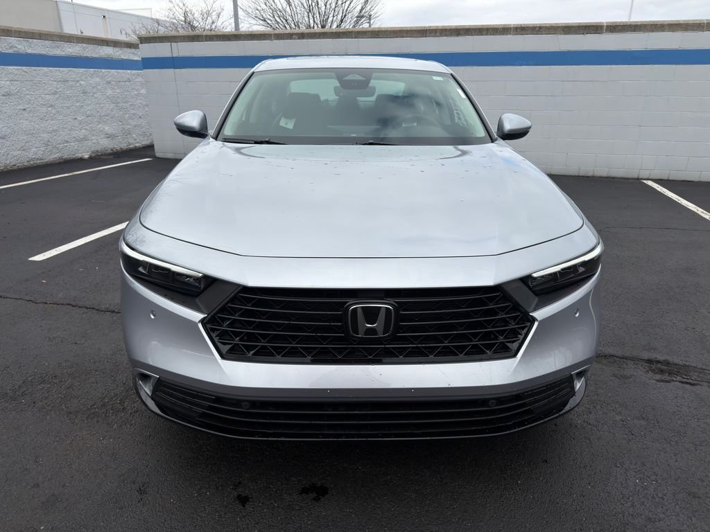 New 2026 Solar Silver Metallic Honda Touring image 8