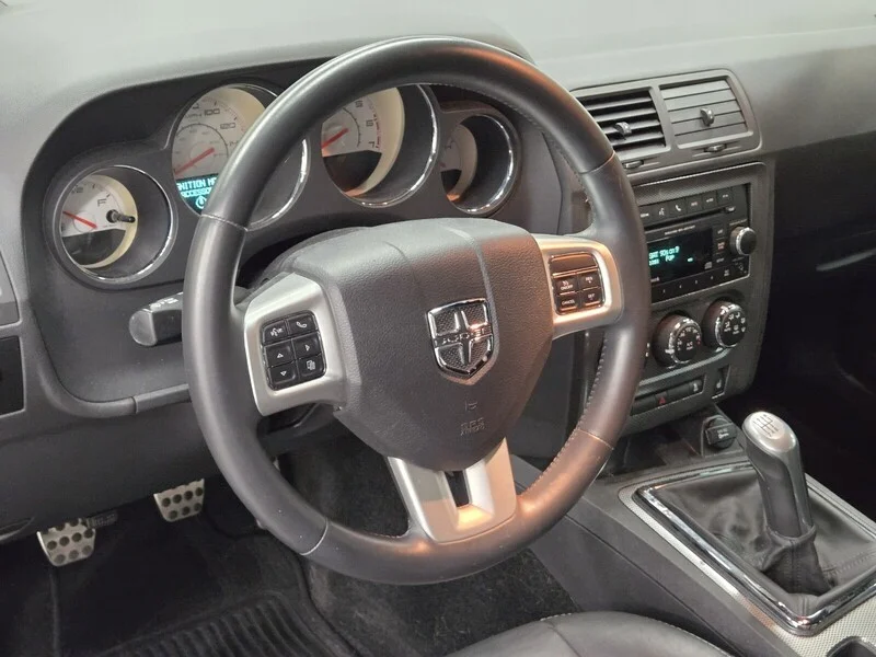 Used 2013 Granite Crystal Metallic Dodge R/T Classic image 14