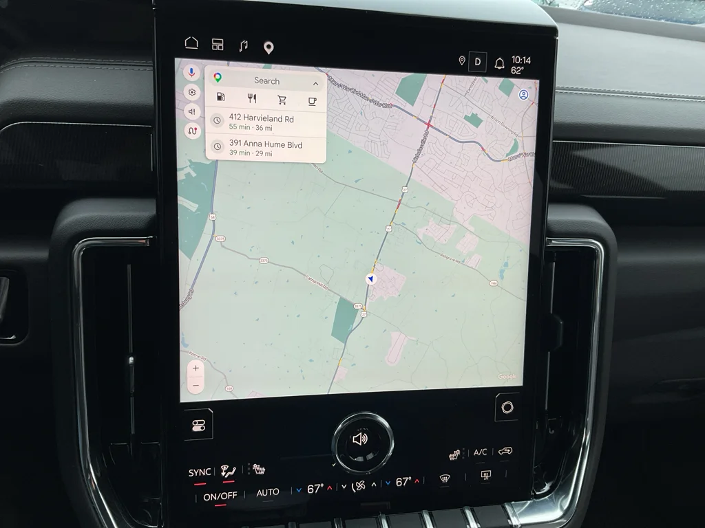 Used 2025 Summit White GMC Elevation image 24