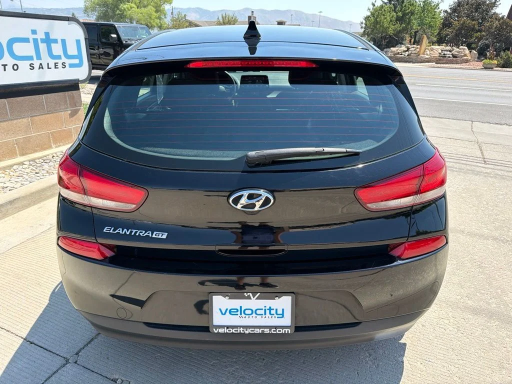 Used 2019 Black Hyundai Base image 6