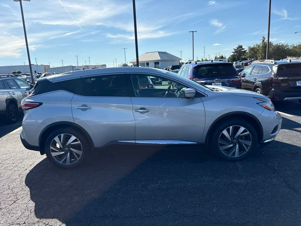Used 2018 Silver Nissan Platinum image 2