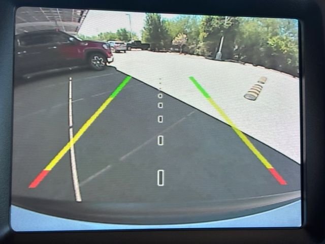 Used 2022 White Jeep Trailhawk image 10