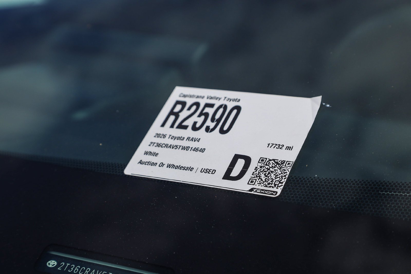 Certified Used 2026 Ice Toyota XLE Premium image 28