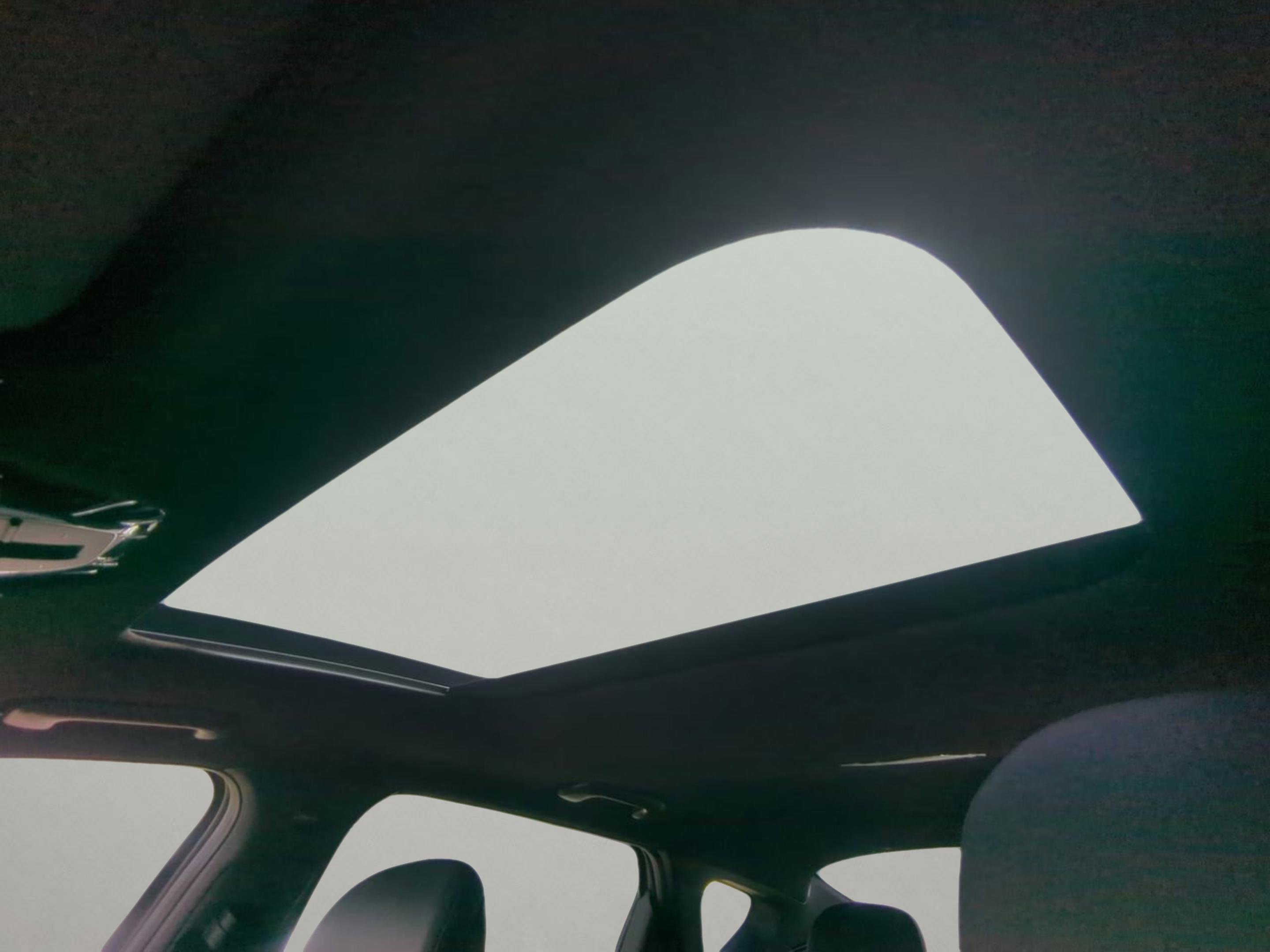 New 2026 Interstellar Gray Kia GT-Line image 18
