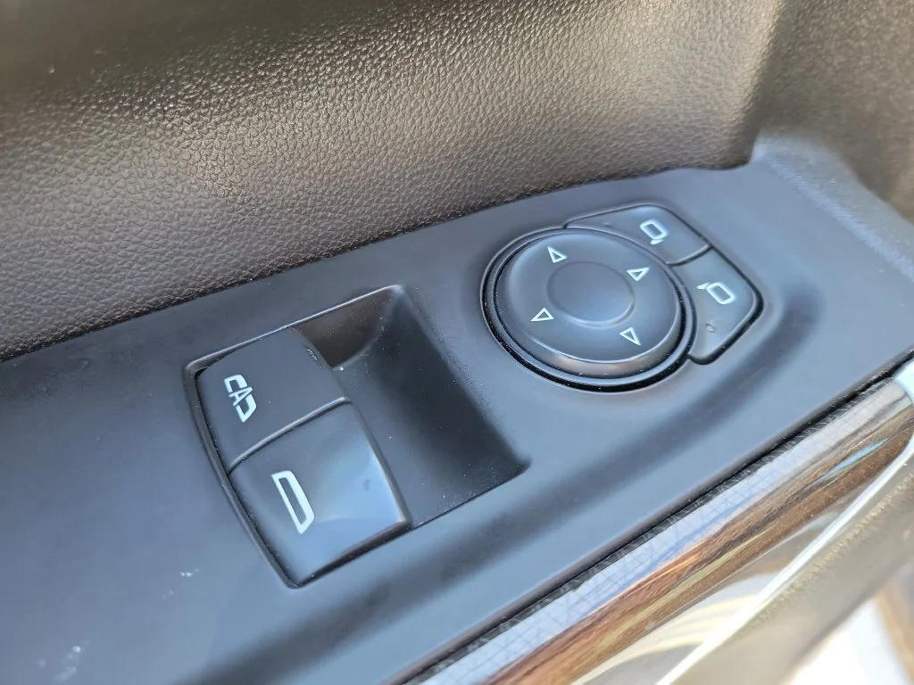 Used 2022  Chevrolet LT image 11