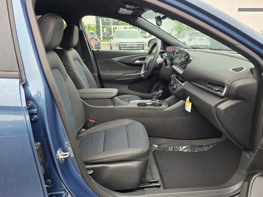 New 2026 Ocean Blue Metallic Buick Preferred image 26