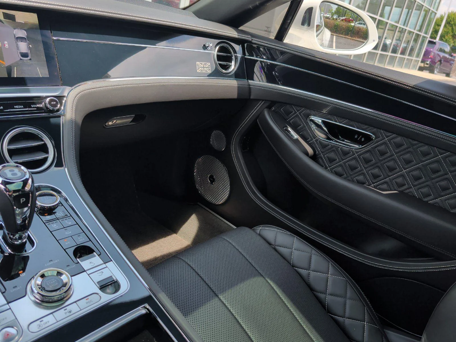 Used 2020 Glacier White Bentley GT First Edition image 11