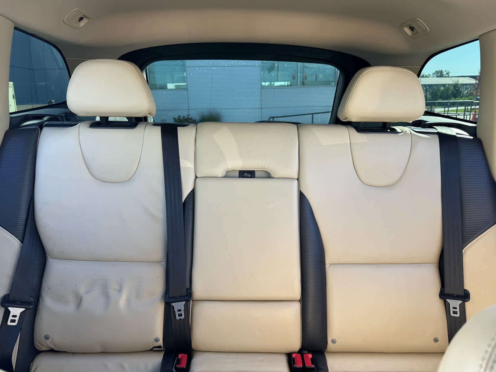 Used 2012 Ice White Volvo 3.0L Premier Plus image 17
