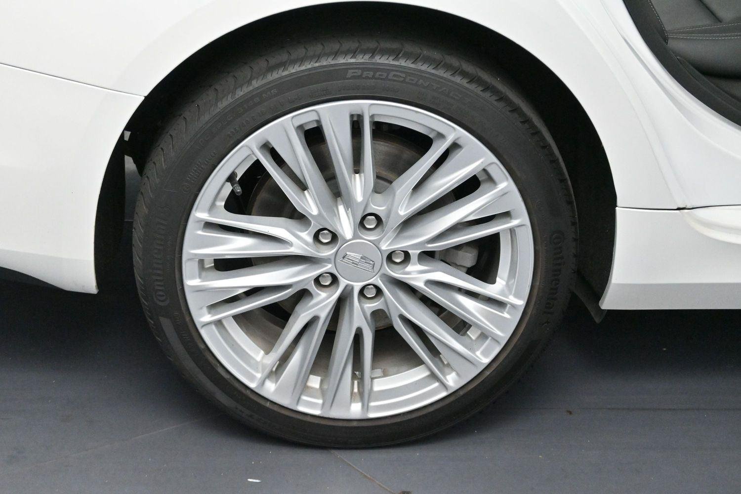 Used 2022 Crystal White Tricoat Cadillac Premium Luxury image 35