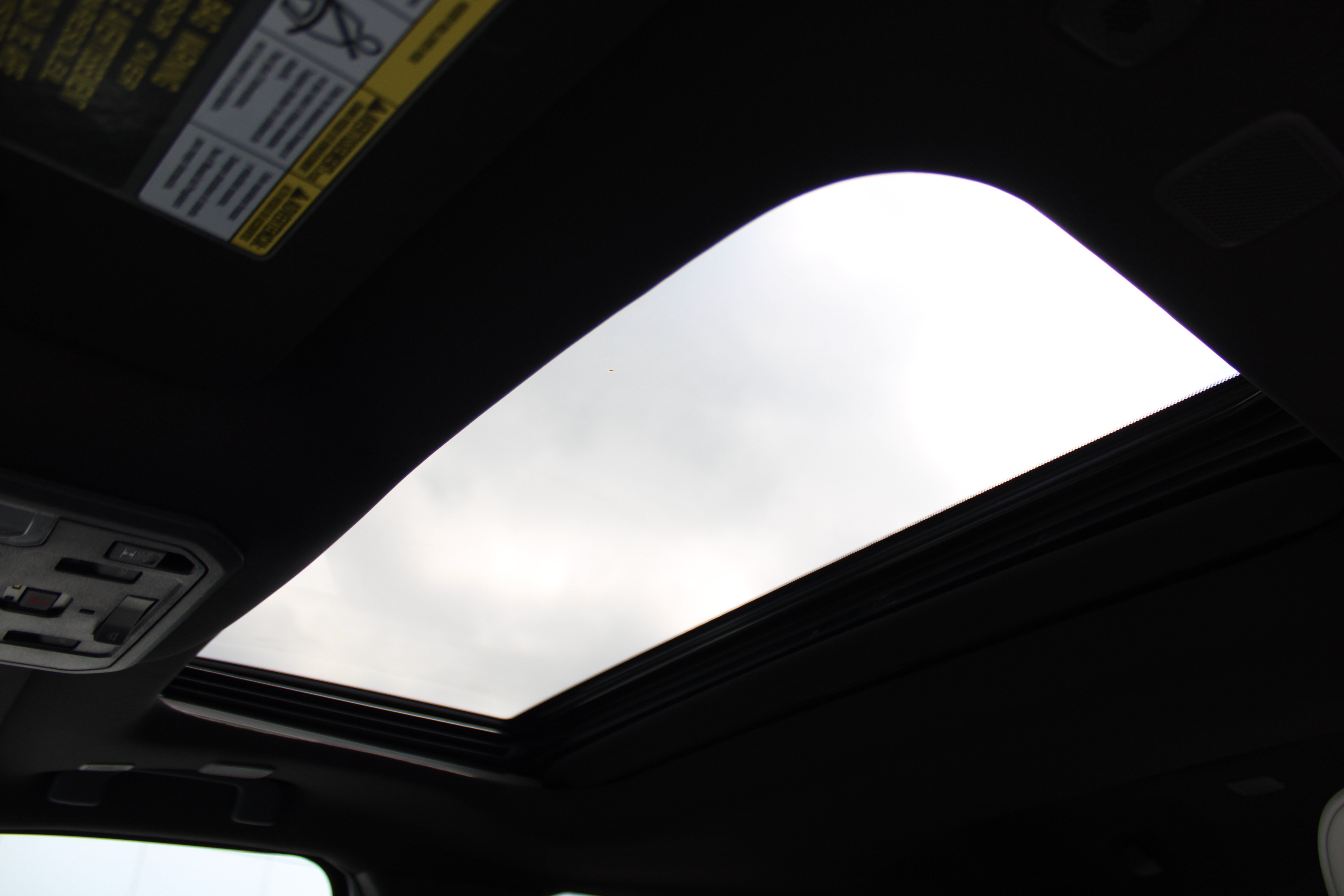 New 2026 Wind Chill Pearl <sup>1</sup> Toyota  Limited image 39