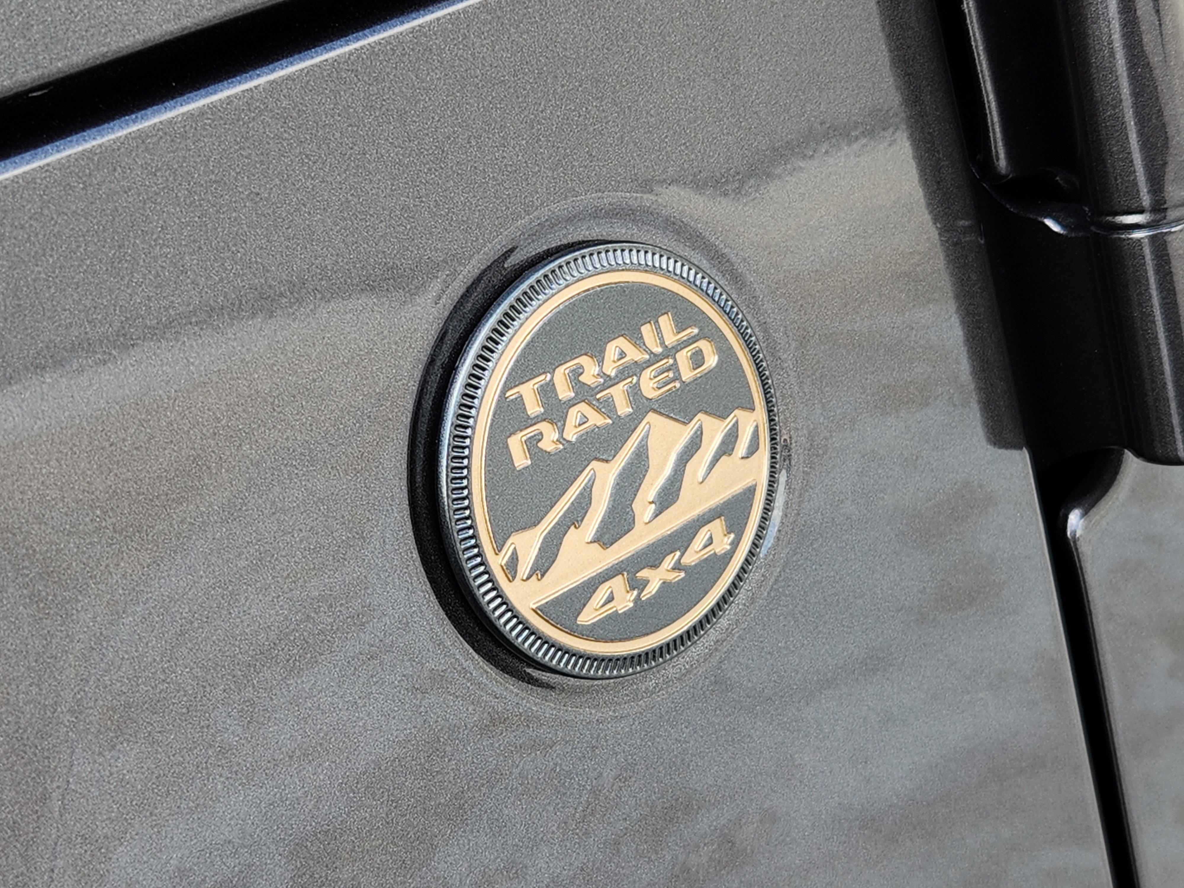 New 2026 Granite Crystal Metallic Clearcoat Jeep 85th Anniversary image 9