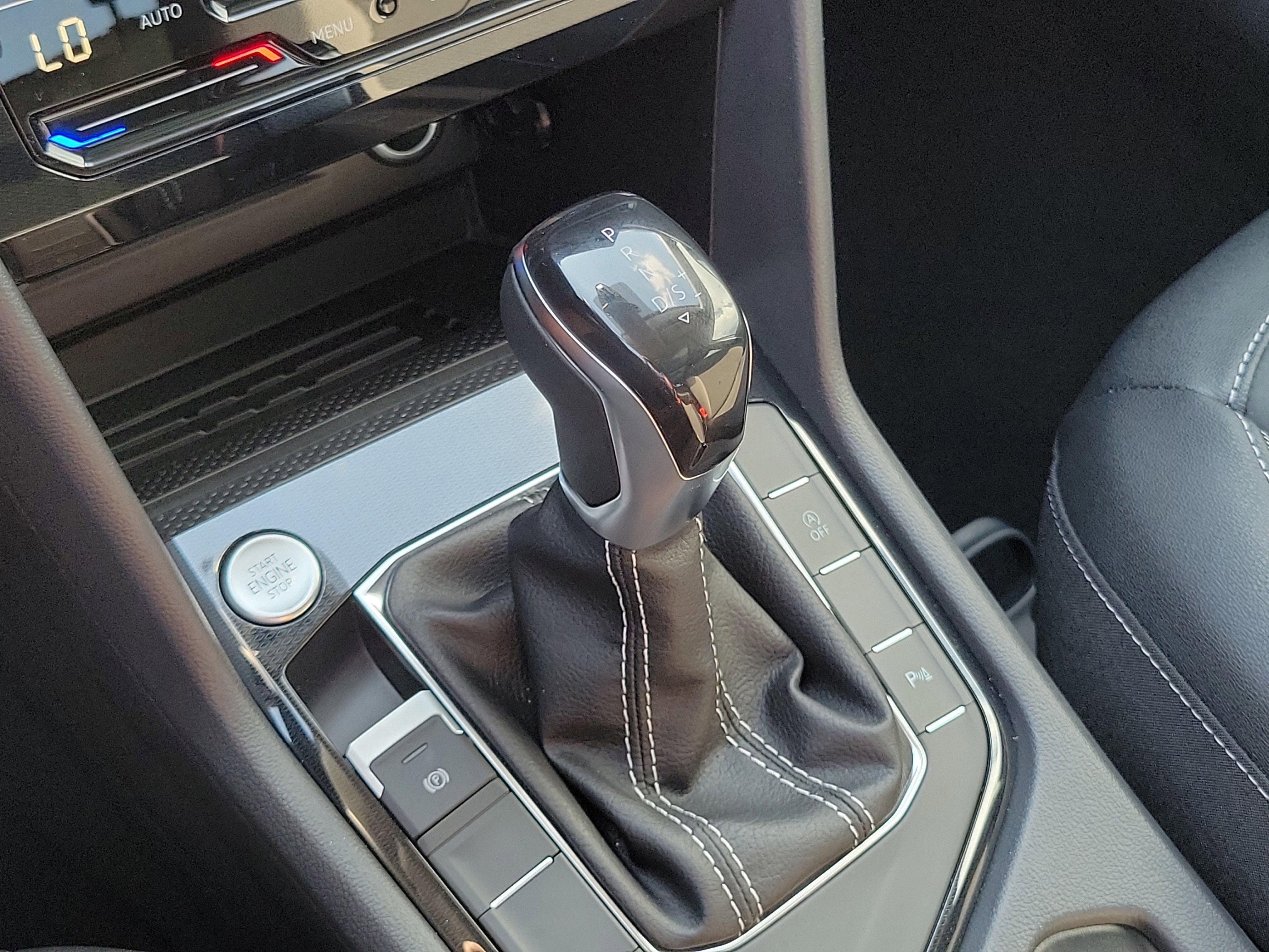 New 2026 Gray Volkswagen 1.5T SE Black image 10