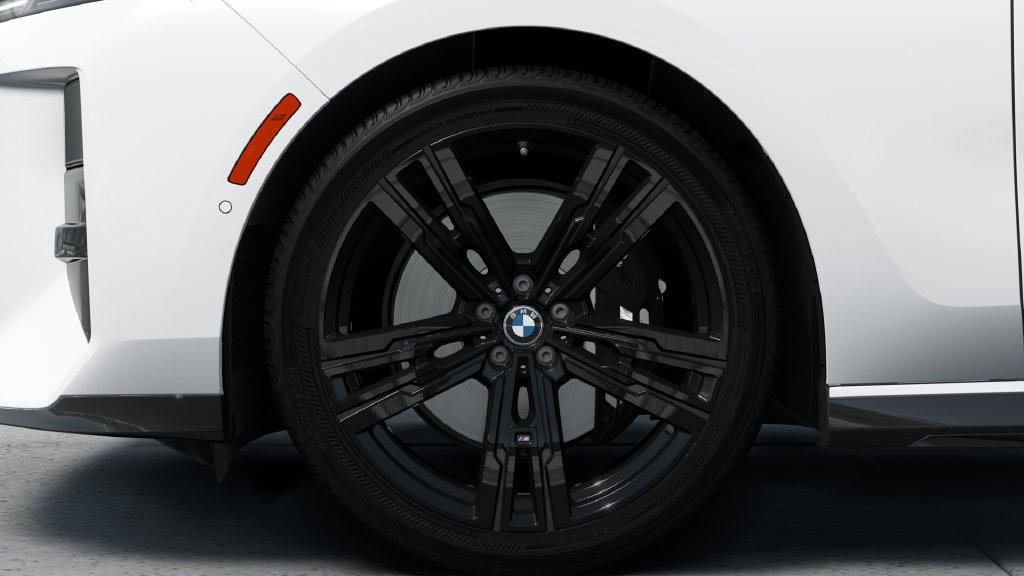 New 2027 Mineral White Metallic BMW  image 7