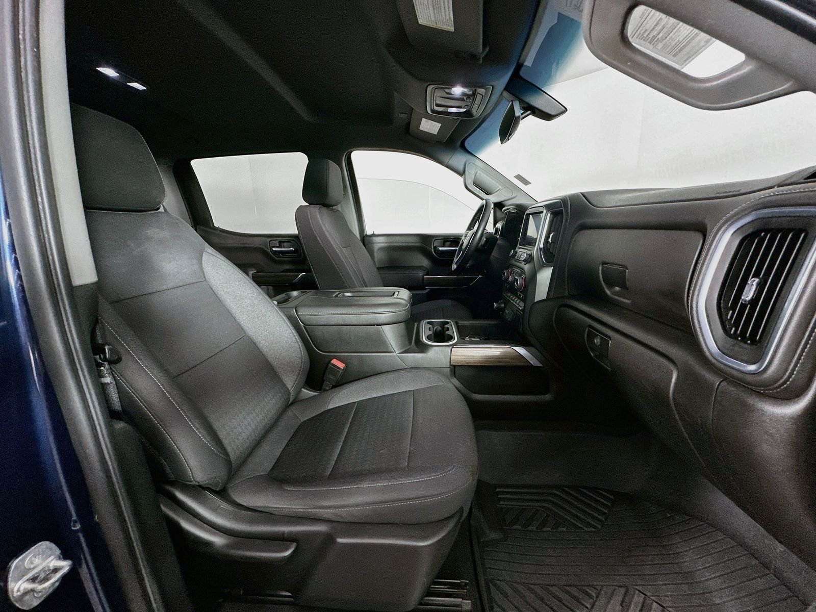 Used 2022 Blue Chevrolet LT Trail Boss image 28