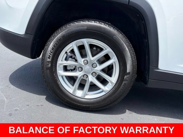 Used 2025 White Jeep Laredo X 4x2 image 7
